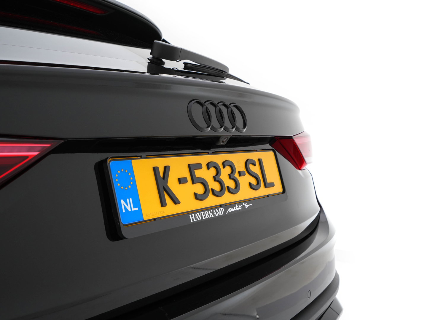 Audi Q3 Sportback 35 TFSI S-Line Edition (INCL-BTW) Aut. *LEATHER | FULL-LED | ADAPTIVE-CRUISE | DIGI-COCKPIT | NAVI-FULLMAP | CAMERA | DAB | AMBIENTLIGHT | PRIVACYGLASS | SHIFTPADDLES | ECC | PDC | 20''ALU*