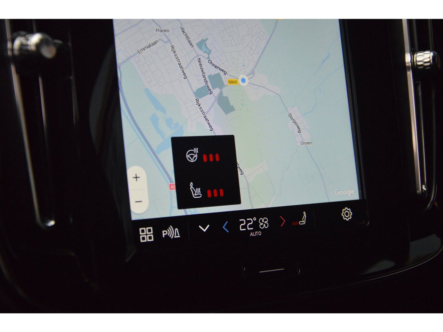 Volvo XC40 Recharge P8 AWD R-Design | SOH 93% | Trekhaak | Stoel + Stuur Verwarmd | Adaptive Cruise |