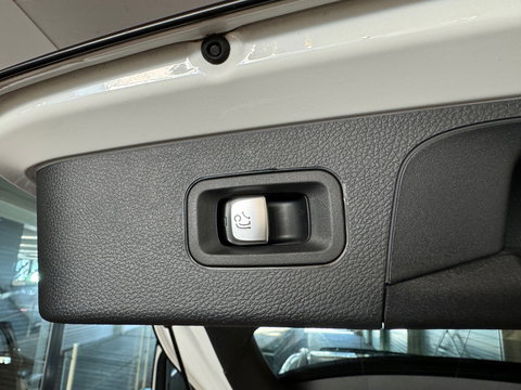 Mercedes-Benz GLC AMG 43 4M Premium+ Pano|HuD|Burmester