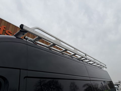 Peugeot Boxer 335 2.2 BlueHDi 165pk L3H2 Premium / vaste prijs rijklaar € 15.950 ex btw / lease vanaf € 269 / bpm vrij / euro 6 / airco / cruise / trekhaak / camera / imperial