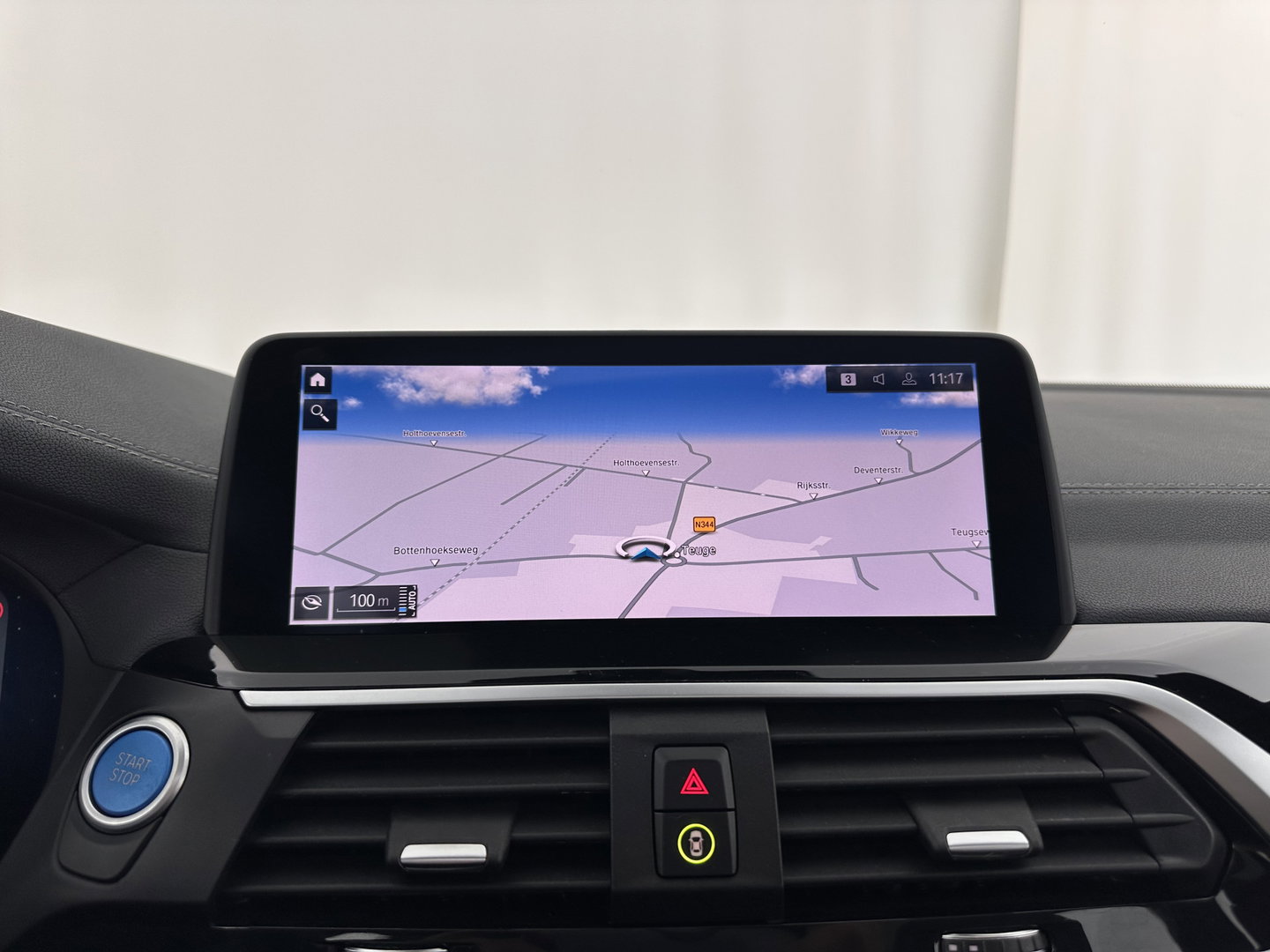 BMW iX3 High Executive 80 kWh [ 3-Fase-11kW ] {SOH-99%} (INCL-BTW) Aut. *PANO | LEATHER | HARMAN/KARDON | FULL-LED | BLINDSPOT | MEMORY-PACK | DIGI-COCKPIT | HEATED-SPORTSEATS | KEYLESS | TOPVIEW | DAB+ | NAVI-FULLMAP | HEAD-UP | PRIVACY-GLASS | .