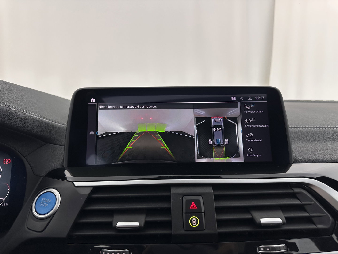 BMW iX3 High Executive 80 kWh [ 3-Fase-11kW ] {SOH-99%} (INCL-BTW) Aut. *PANO | LEATHER | HARMAN/KARDON | FULL-LED | BLINDSPOT | MEMORY-PACK | DIGI-COCKPIT | HEATED-SPORTSEATS | KEYLESS | TOPVIEW | DAB+ | NAVI-FULLMAP | HEAD-UP | PRIVACY-GLASS | .