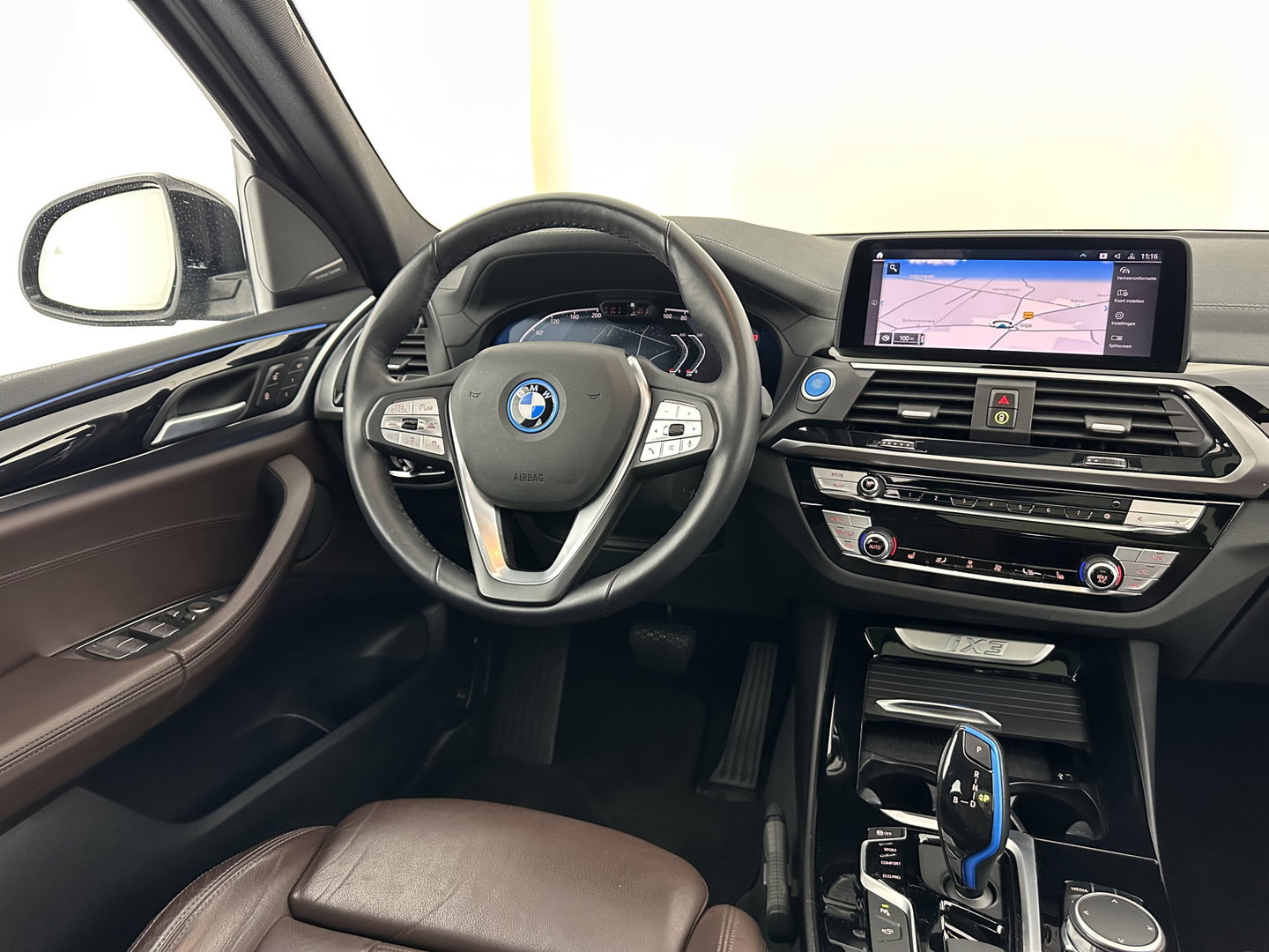 BMW iX3 High Executive 80 kWh [ 3-Fase-11kW ] {SOH-99%} (INCL-BTW) Aut. *PANO | LEATHER | HARMAN/KARDON | FULL-LED | BLINDSPOT | MEMORY-PACK | DIGI-COCKPIT | HEATED-SPORTSEATS | KEYLESS | TOPVIEW | DAB+ | NAVI-FULLMAP | HEAD-UP | PRIVACY-GLASS | .
