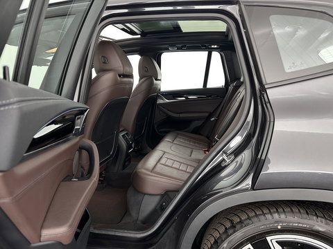 BMW iX3 High Executive 80 kWh [ 3-Fase-11kW ] {SOH-99%} (INCL-BTW) Aut. *PANO | LEATHER | HARMAN/KARDON | FULL-LED | BLINDSPOT | MEMORY-PACK | DIGI-COCKPIT | HEATED-SPORTSEATS | KEYLESS | TOPVIEW | DAB+ | NAVI-FULLMAP | HEAD-UP | PRIVACY-GLASS | .