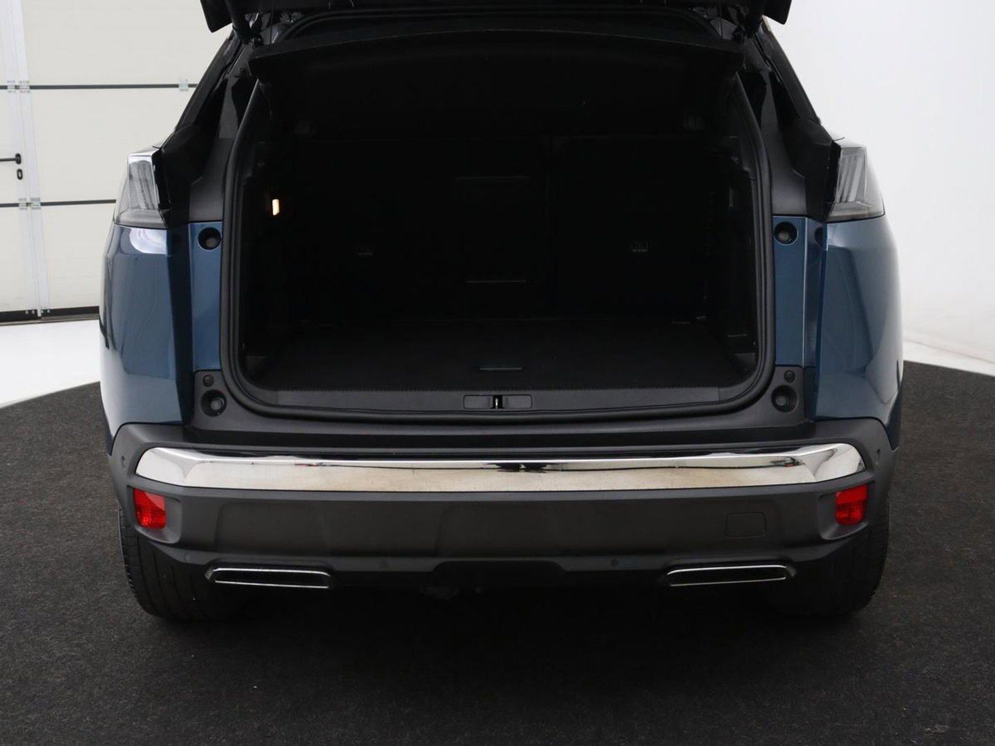 Peugeot 3008 1.6 PureTech GT | Massage | Adaptive cruise | Trekhaak afneembaar | Leder | Full LED | 360 Camera | Carplay | Stoelverwarming