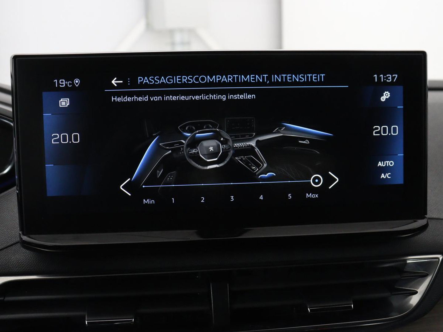 Peugeot 3008 1.6 PureTech GT | Massage | Adaptive cruise | Trekhaak afneembaar | Leder | Full LED | 360 Camera | Carplay | Stoelverwarming