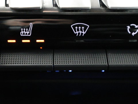 Peugeot 3008 1.6 PureTech GT | Massage | Adaptive cruise | Trekhaak afneembaar | Leder | Full LED | 360 Camera | Carplay | Stoelverwarming