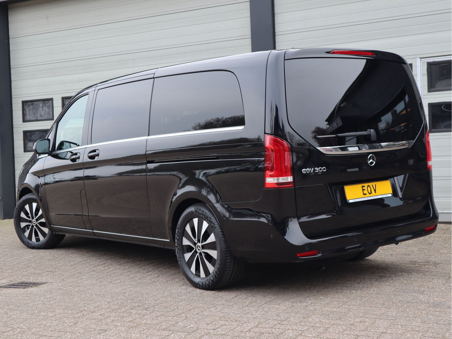 Mercedes-Benz EQV 300 90kWh SoH L3 Extra Lang - 8 Zits - Leder - elc. Schuif