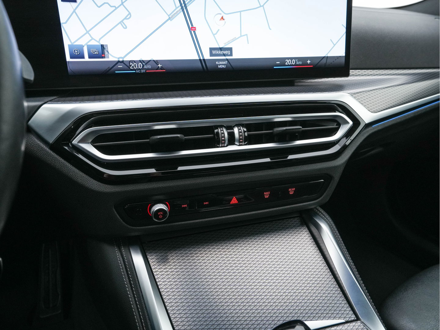 BMW i4 eDrive40 High Executive 84 kWh M-Sportpack [ 3-Fase ] {SOH-93%} (INCL.BTW)  Aut *LEATHER | HEAD UP | FULL-LED | HIFI-SOUND | CRUISE | WIDESCREEN-COCKPIT | DAB+ | CAMERA | AMBIENTLIGHT | CARPLAY | HEATED-SPORTSEATS | PRIVACY-GLASS | 19''ALU*