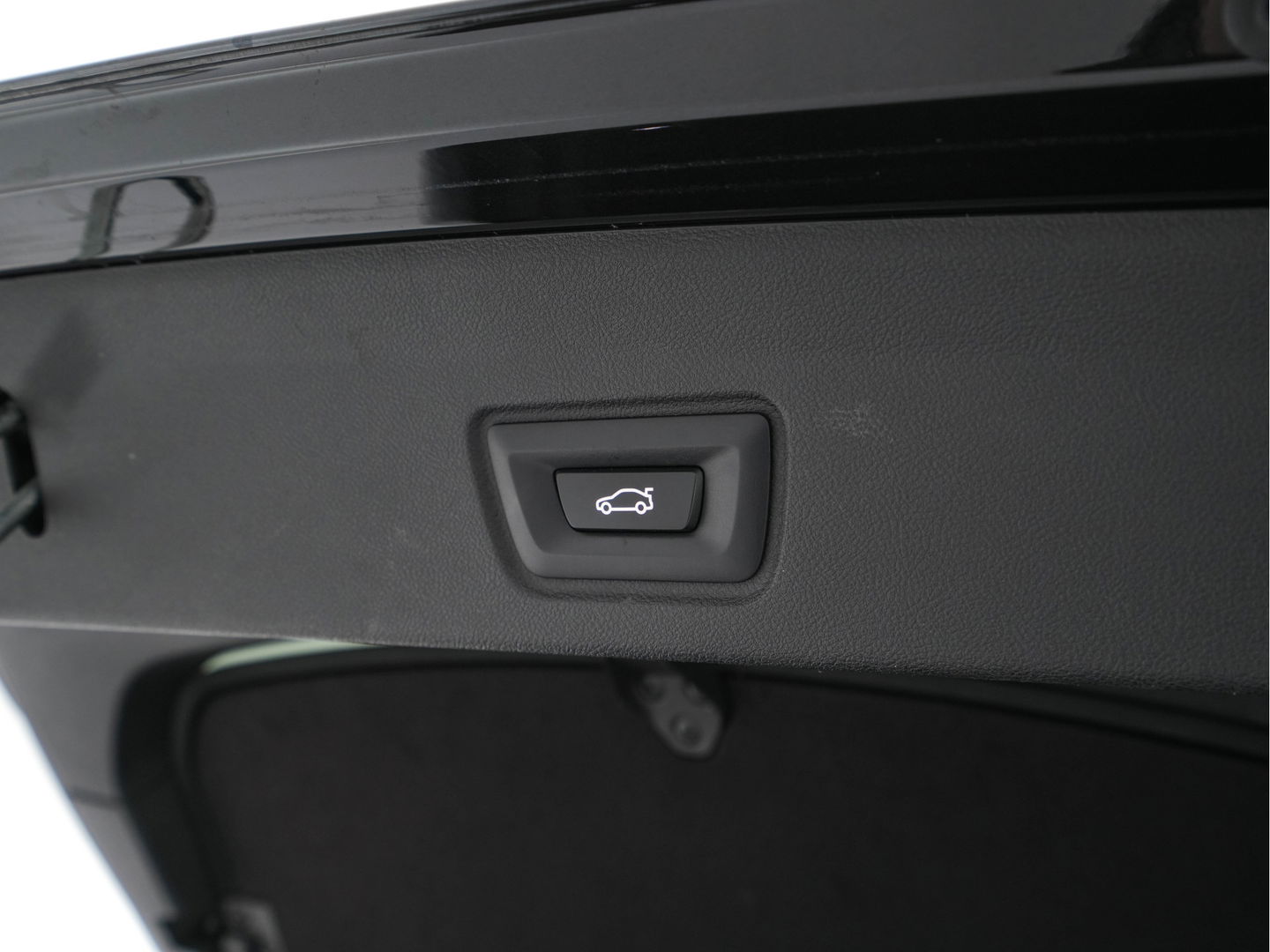 BMW i4 eDrive40 High Executive 84 kWh M-Sportpack [ 3-Fase ] {SOH-93%} (INCL.BTW)  Aut *LEATHER | HEAD UP | FULL-LED | HIFI-SOUND | CRUISE | WIDESCREEN-COCKPIT | DAB+ | CAMERA | AMBIENTLIGHT | CARPLAY | HEATED-SPORTSEATS | PRIVACY-GLASS | 19''ALU*