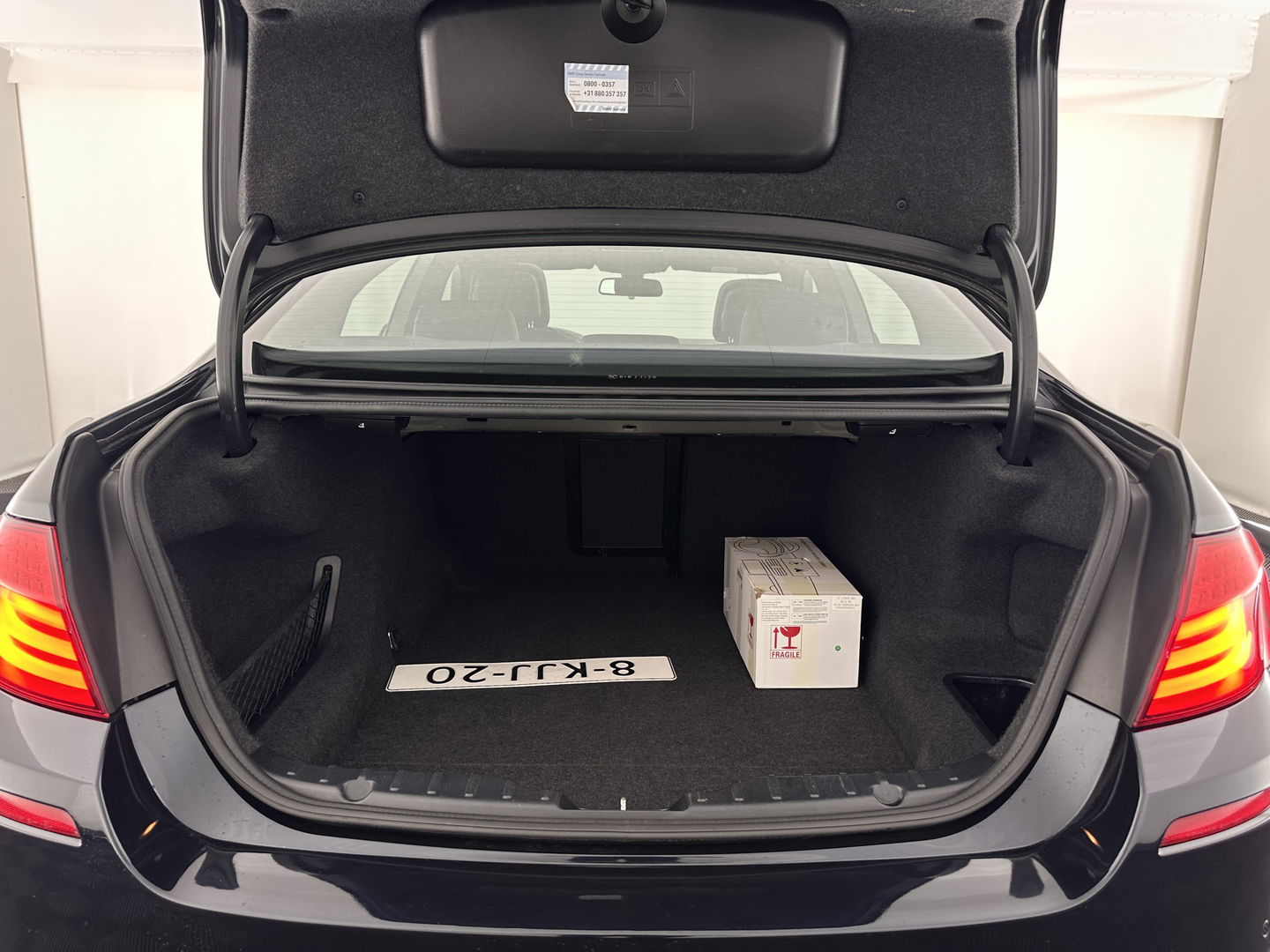 BMW 5 Serie 520i High Executive M-Sportpack Aut. *PANO | LEATHER | XENON | HARMAN/KARDON | HEATED-SPORTSEATS | NAVI-FULLMAP | PRIVACY-GLASS | SHIFT-PADDLES | ECC | PDC | CRUISE | 18''ALU*