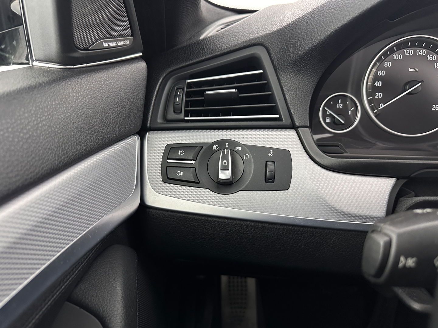 BMW 5 Serie 520i High Executive M-Sportpack Aut. *PANO | LEATHER | XENON | HARMAN/KARDON | HEATED-SPORTSEATS | NAVI-FULLMAP | PRIVACY-GLASS | SHIFT-PADDLES | ECC | PDC | CRUISE | 18''ALU*