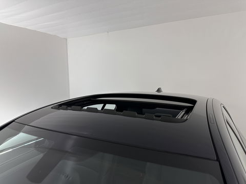 BMW 5 Serie 520i High Executive M-Sportpack Aut. *PANO | LEATHER | XENON | HARMAN/KARDON | HEATED-SPORTSEATS | NAVI-FULLMAP | PRIVACY-GLASS | SHIFT-PADDLES | ECC | PDC | CRUISE | 18''ALU*