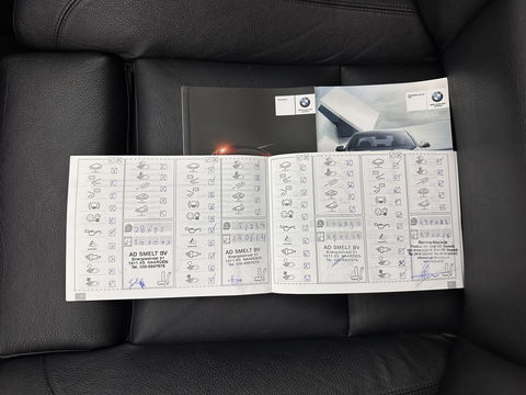 BMW 5 Serie 520i High Executive M-Sportpack Aut. *PANO | LEATHER | XENON | HARMAN/KARDON | HEATED-SPORTSEATS | NAVI-FULLMAP | PRIVACY-GLASS | SHIFT-PADDLES | ECC | PDC | CRUISE | 18''ALU*