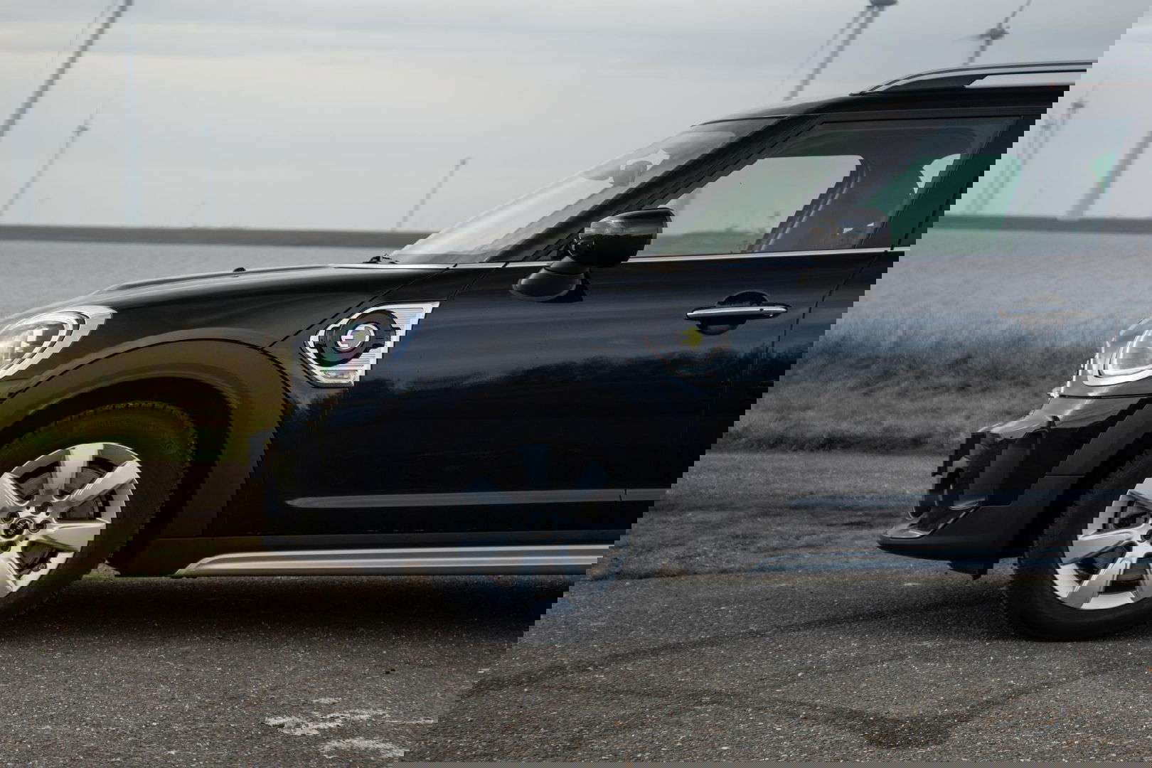 MINI Countryman 1.5 Cooper S E ALL4 Essential CAMERA / NAVI / CARPLAY / AIRCO / ZWART / STOELVERWARMING