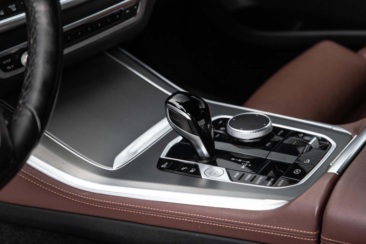 BMW X5 xDrive45e CARPLAY  / CAMERA / DEALER ONDERHOUDEN / BRUIN LEER / STOELVERWARMING