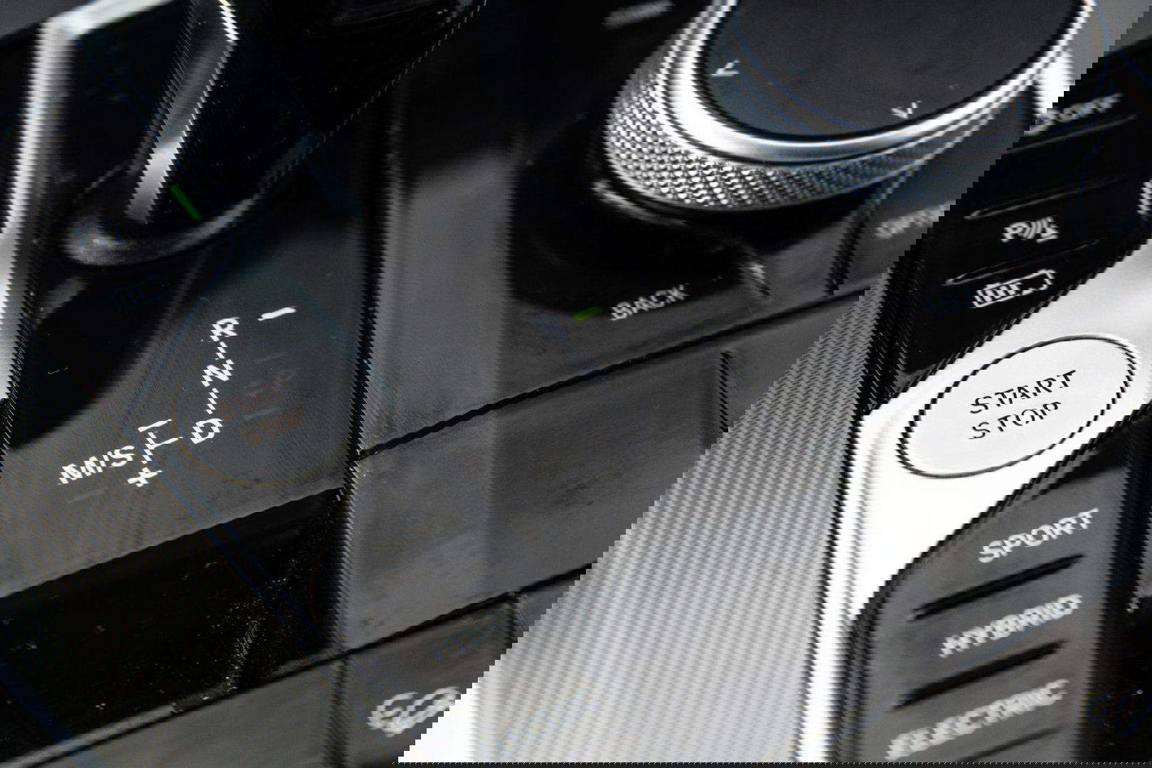 BMW X5 xDrive45e CARPLAY  / CAMERA / DEALER ONDERHOUDEN / BRUIN LEER / STOELVERWARMING