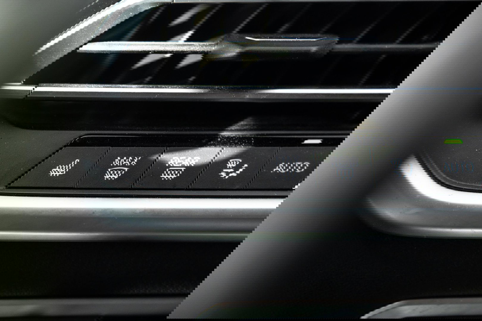 BMW X5 xDrive45e CARPLAY  / CAMERA / DEALER ONDERHOUDEN / BRUIN LEER / STOELVERWARMING