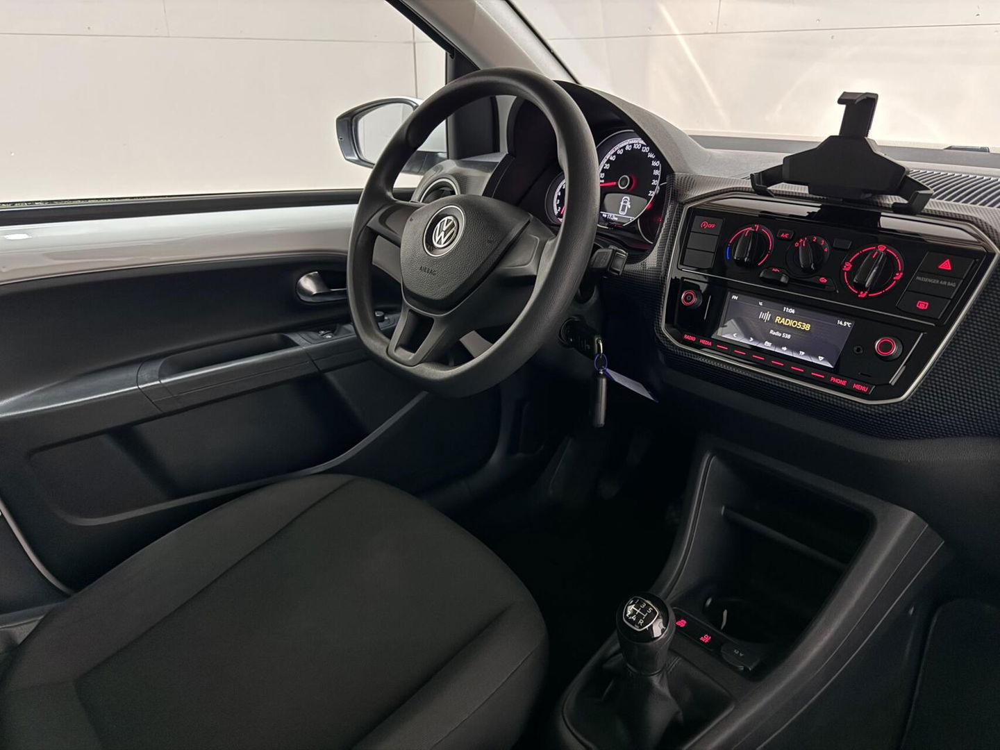 Volkswagen up! 1.0 BMT move up! Airco Navi 5drs NAP