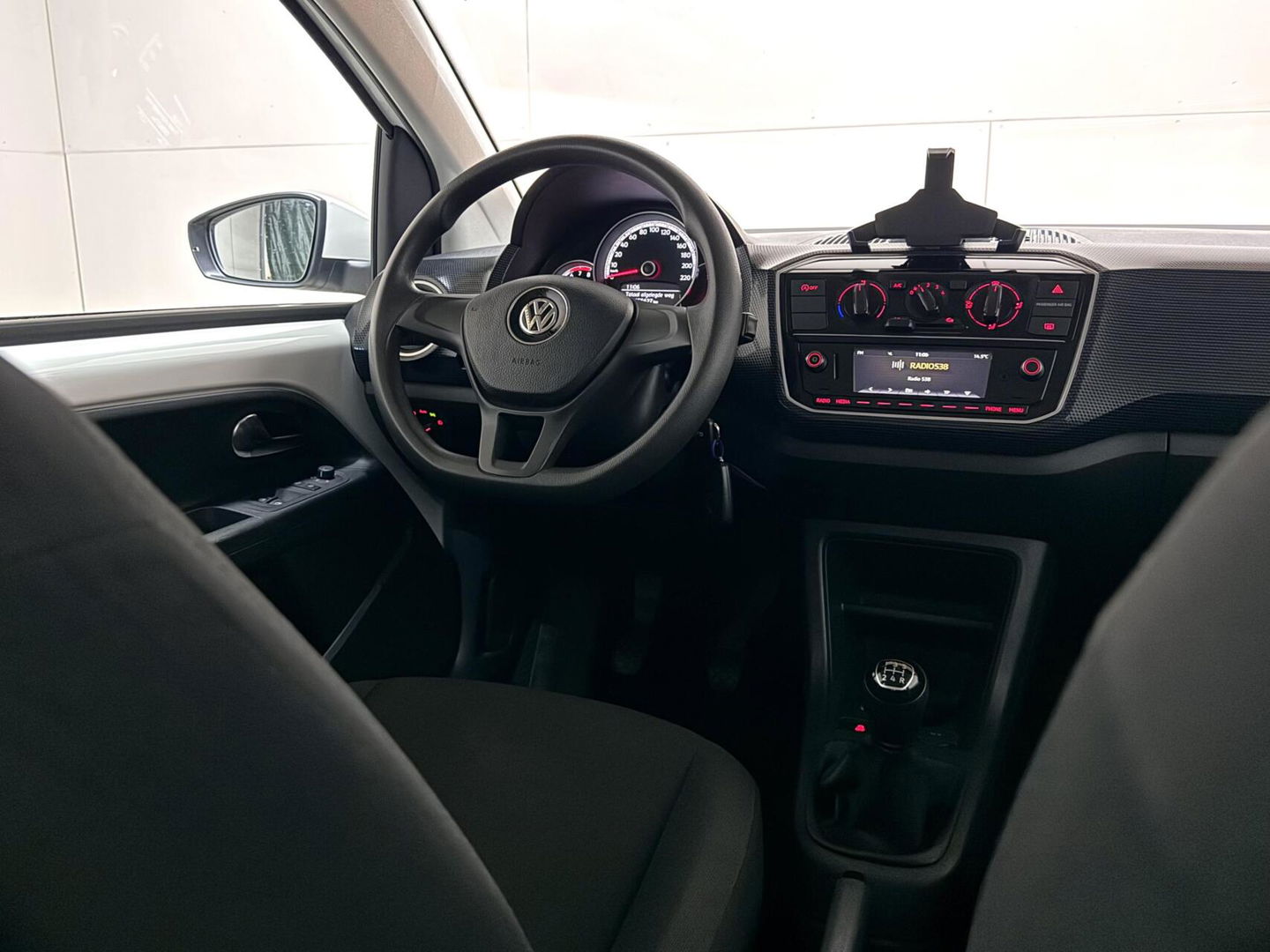 Volkswagen up! 1.0 BMT move up! Airco Navi 5drs NAP