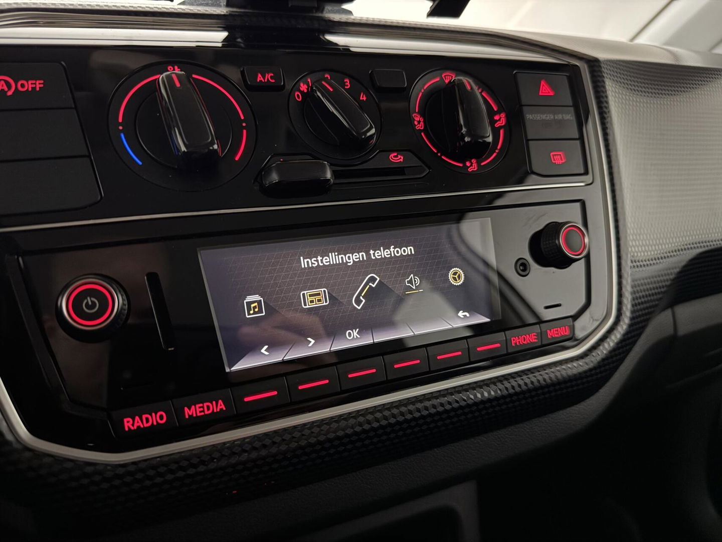 Volkswagen up! 1.0 BMT move up! Airco Navi 5drs NAP