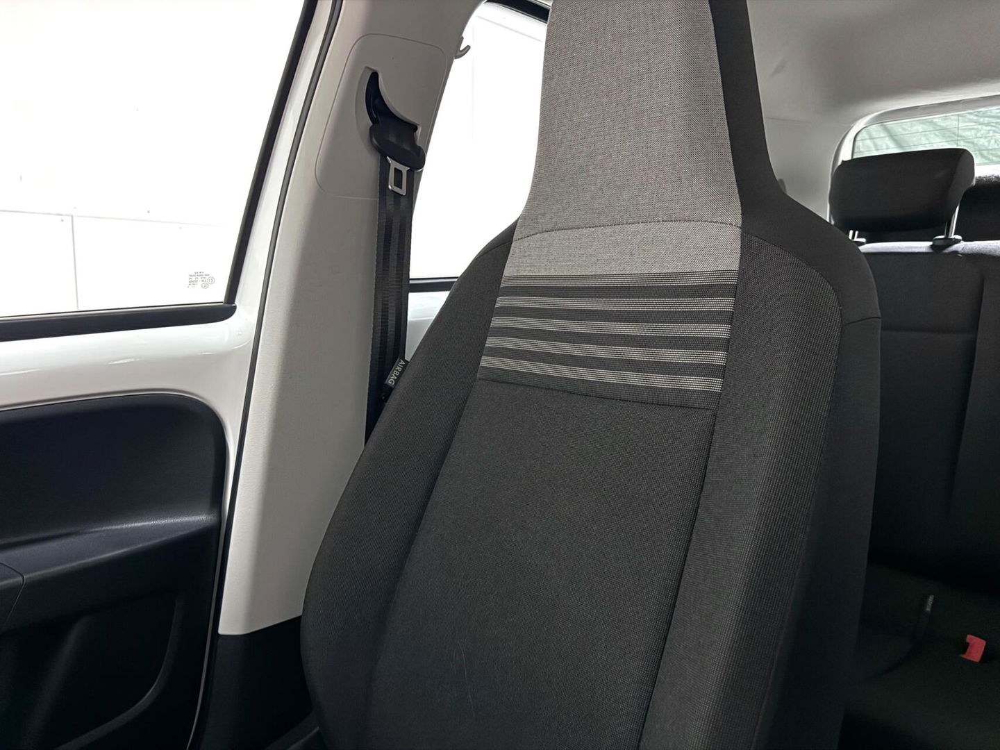 Volkswagen up! 1.0 BMT move up! Airco Navi 5drs NAP