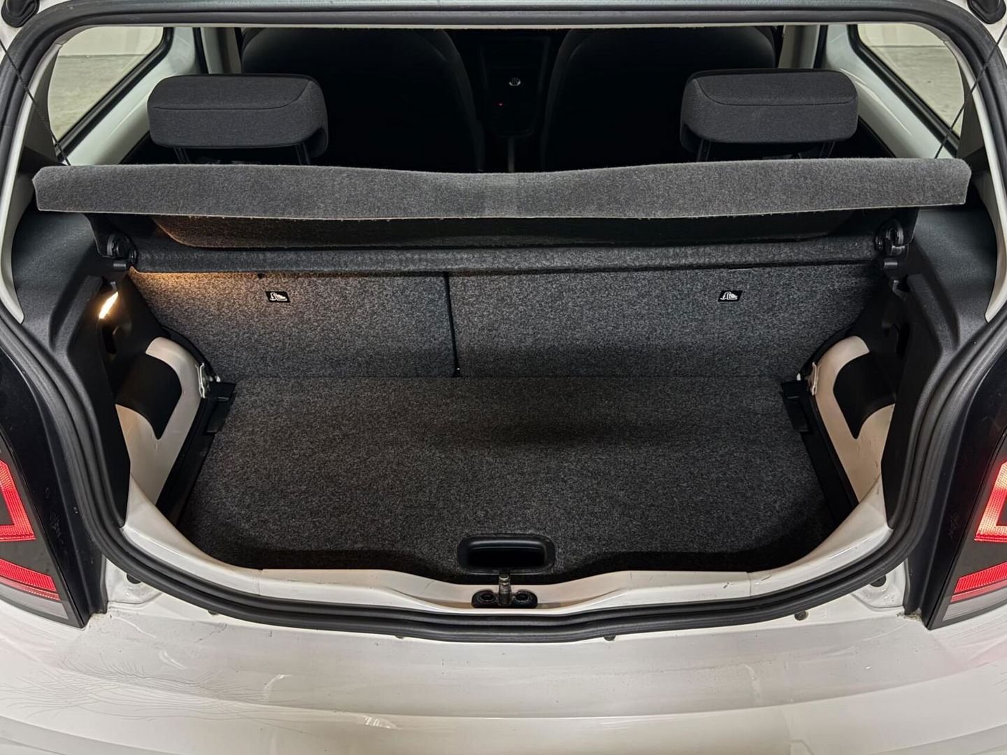 Volkswagen up! 1.0 BMT move up! Airco Navi 5drs NAP