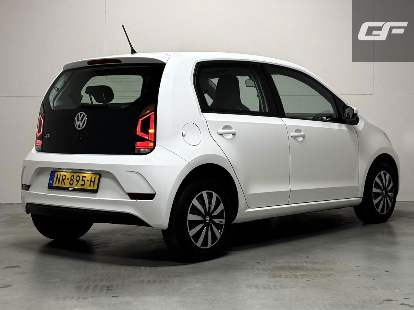 Volkswagen up! 1.0 BMT move up! Airco Navi 5drs NAP