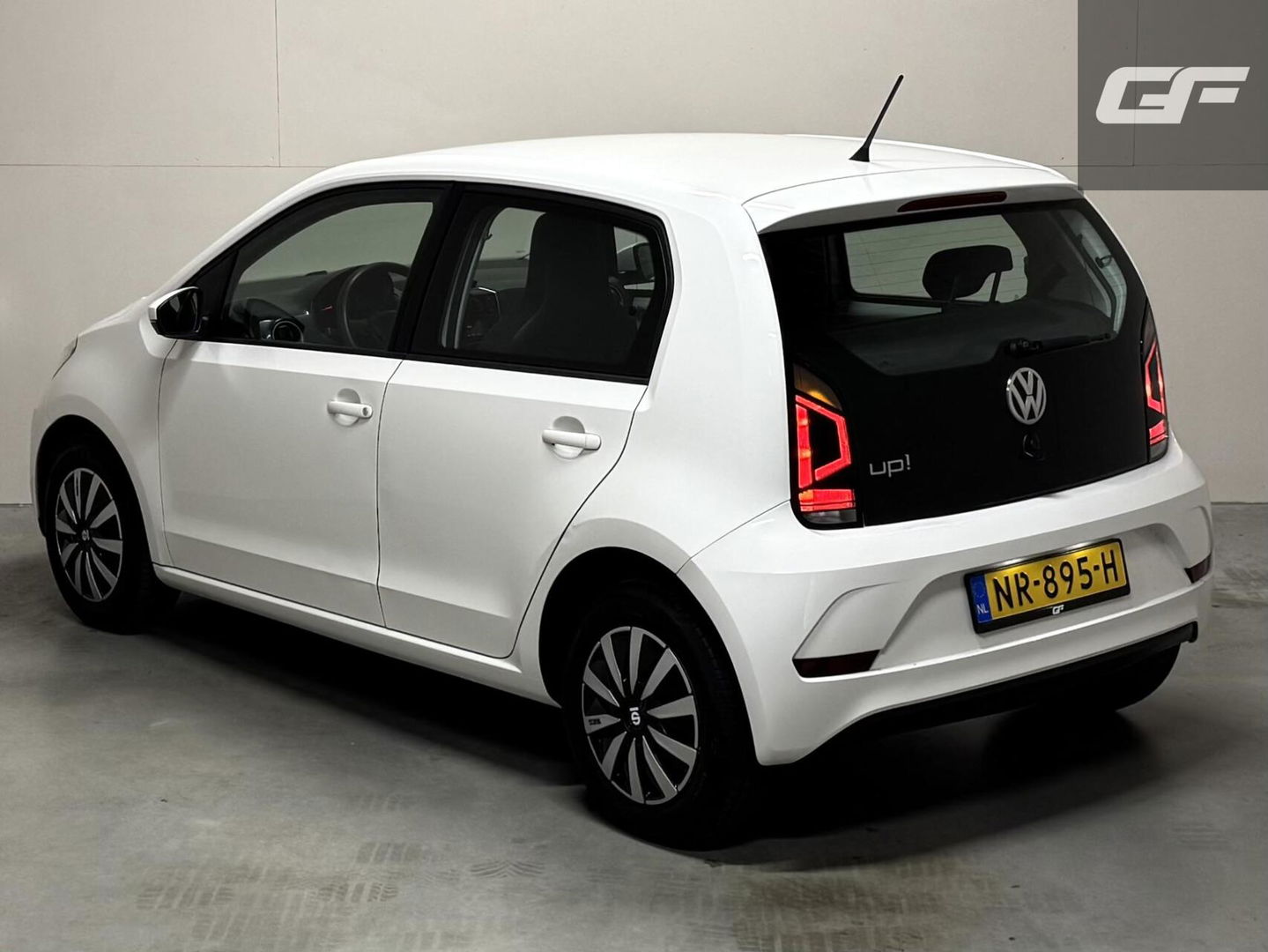 Volkswagen up! 1.0 BMT move up! Airco Navi 5drs NAP