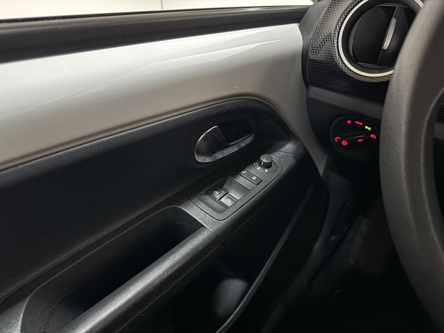 Volkswagen up! 1.0 BMT move up! Airco Navi 5drs NAP