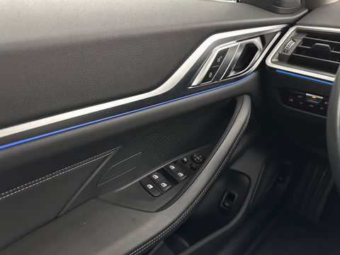 BMW i4 eDrive40 High Executive 84 kWh [ 3-Fase ] {SOH-95%} (INCL.BTW) *HEAD-UP | LEATHER | FULL-LED | WIDESCREEEN-DIGI-COCKPIT | CAMERA | KEYLESS | HIFI-SOUND | PRIVACY-GLASS | ECC | PDC | CRUISE | 17''ALU*