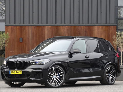 BMW X5 45e 394PK M-Sport / M- Individual / Skylounge / Laser / 360°