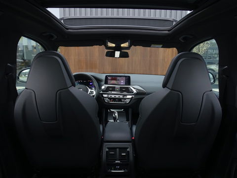 BMW X3 30e 292PK X-drive M-sport / Carbon / 360° / Pano / Harman Kardon