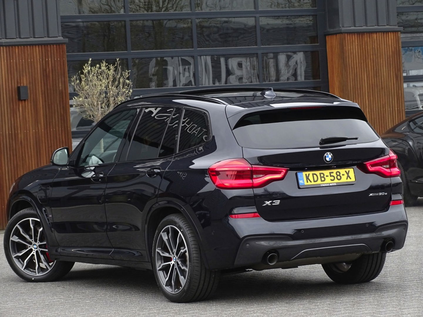 BMW X3 30e 292PK X-drive M-sport / Carbon / 360° / Pano / Harman Kardon