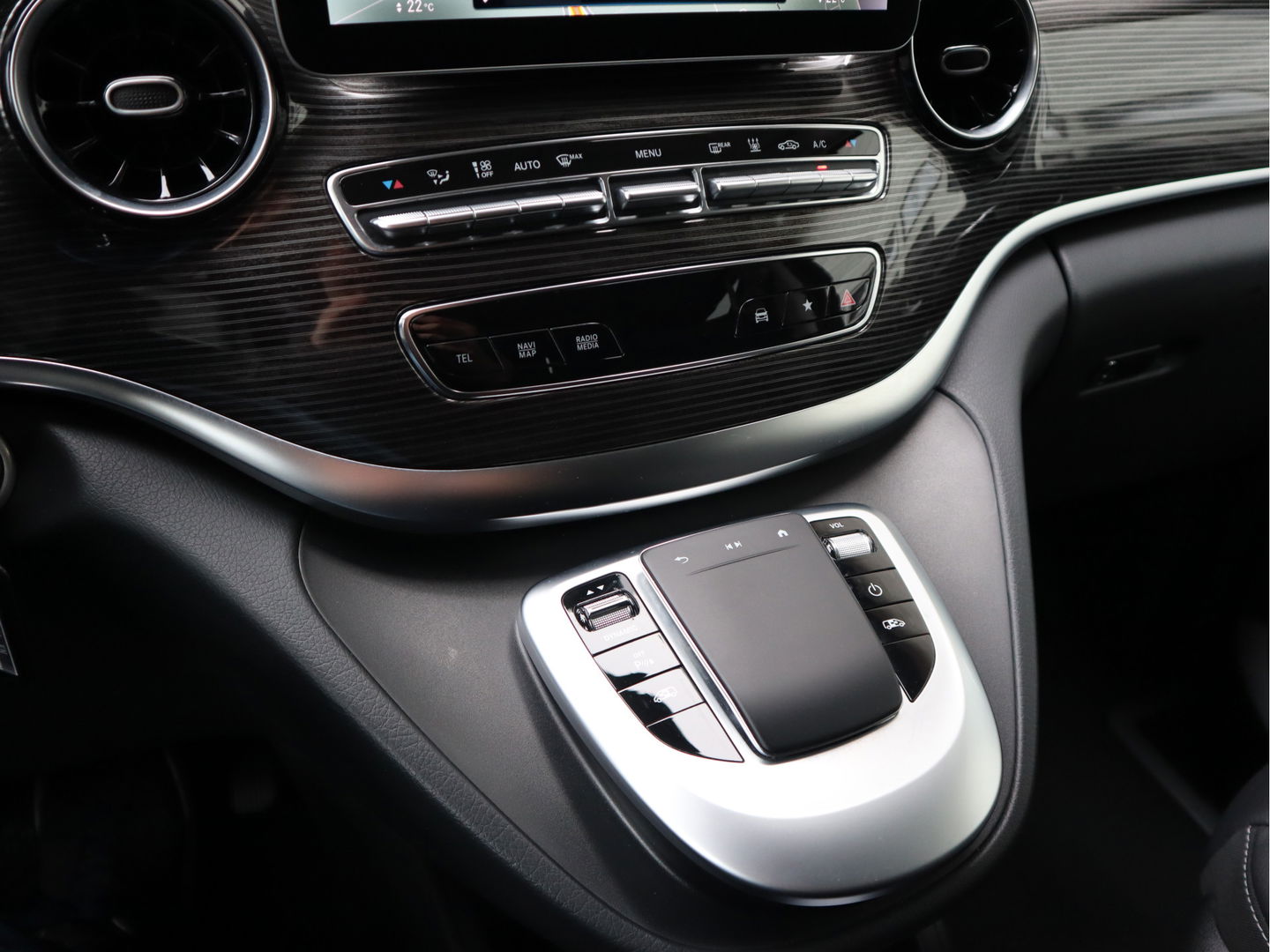 Mercedes-Benz EQV 300 90kWh SoH 95.9 % L3 Extra Lang - 8 Zits - Leder - elc. Schuif