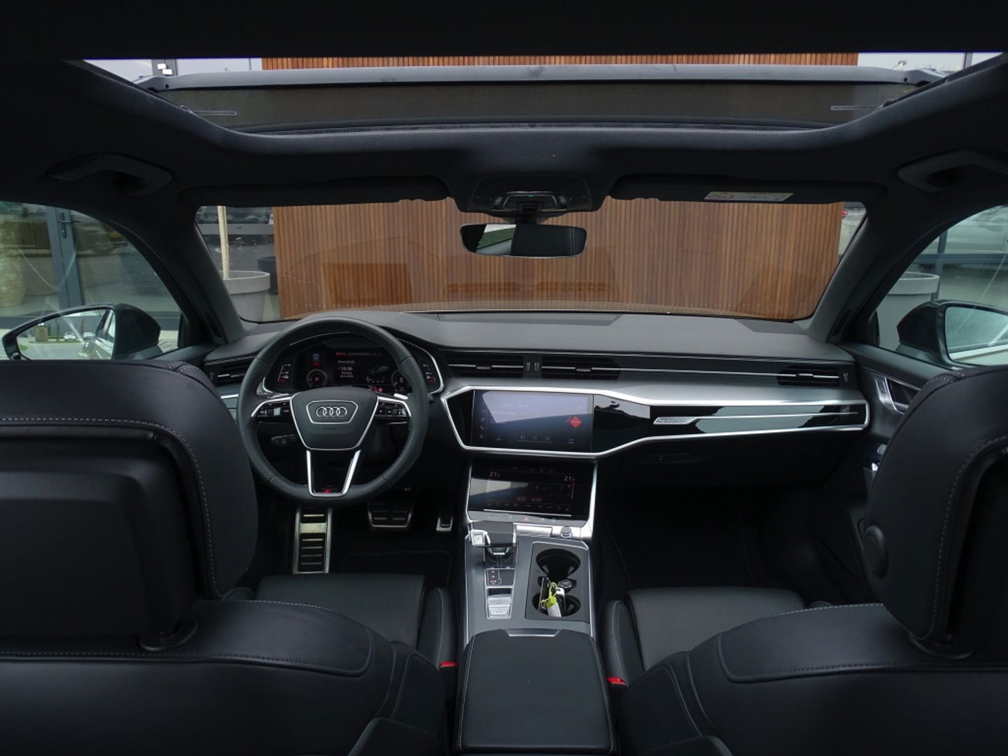 Audi A6 Avant 55 TFSIe 367 PK Quattro / Audi Exclusive / B&O / 2022 / Matrix