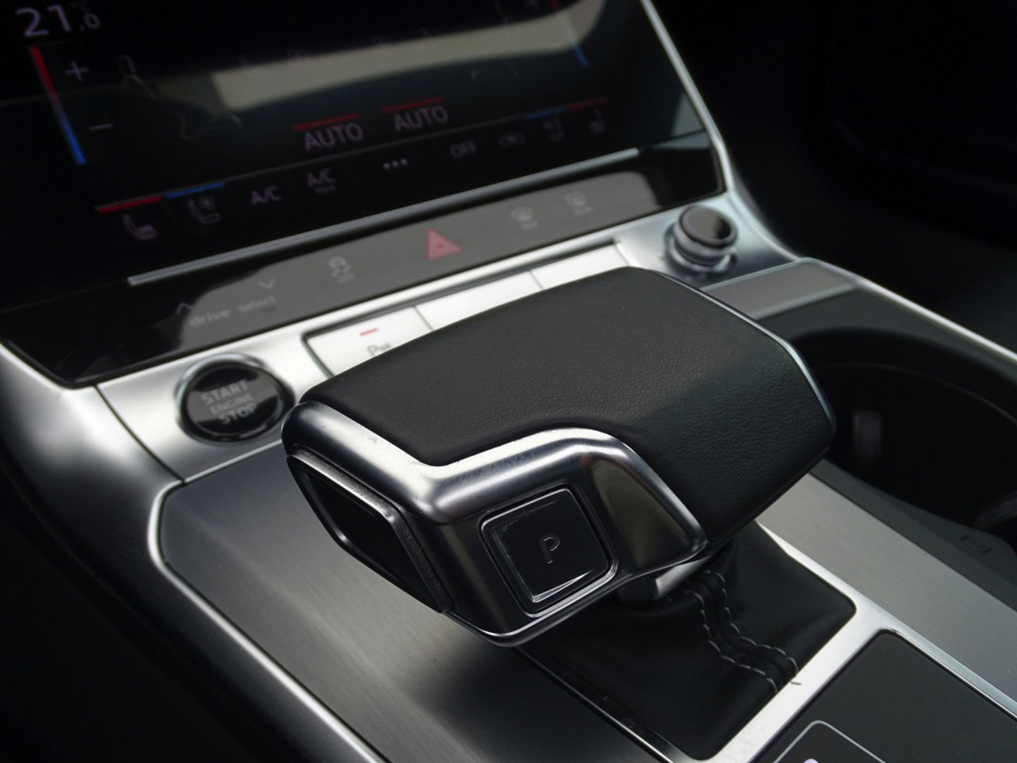 Audi A6 Avant 55 TFSIe 367 PK Quattro / Audi Exclusive / B&O / 2022 / Matrix