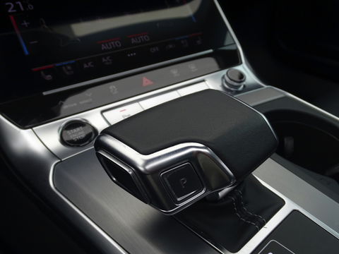 Audi A6 Avant 55 TFSIe 367 PK Quattro / Audi Exclusive / B&O / 2022 / Matrix