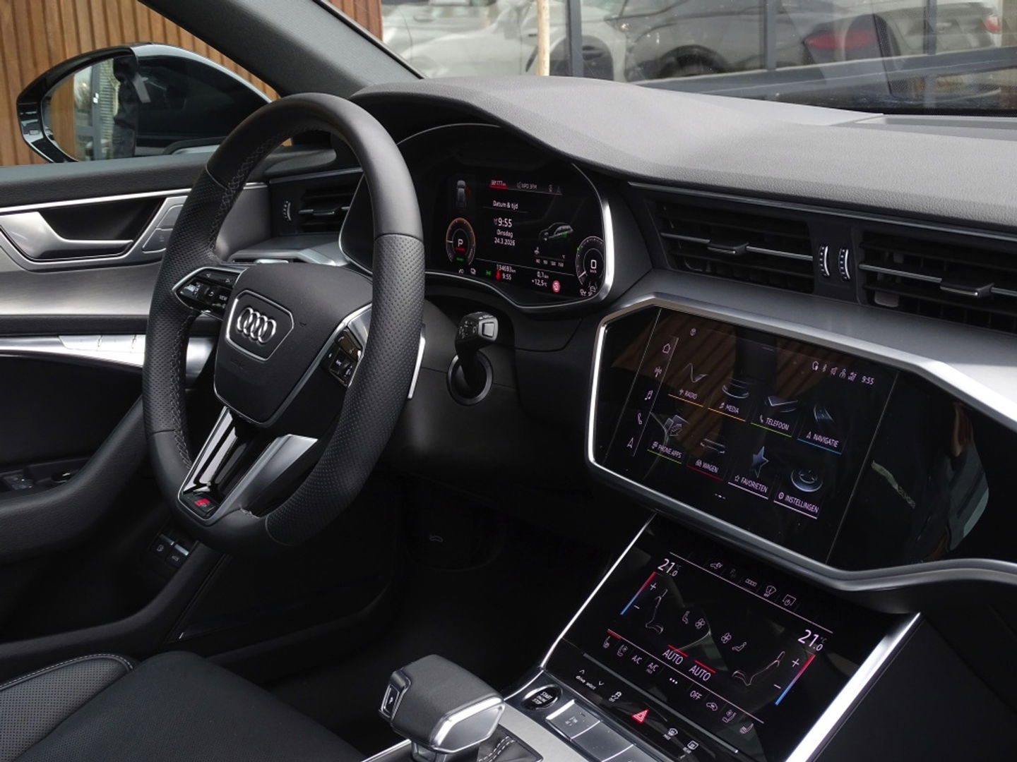 Audi A6 Avant 55 TFSIe 367 PK Quattro / Audi Exclusive / B&O / 2022 / Matrix