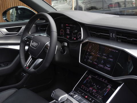 Audi A6 Avant 55 TFSIe 367 PK Quattro / Audi Exclusive / B&O / 2022 / Matrix