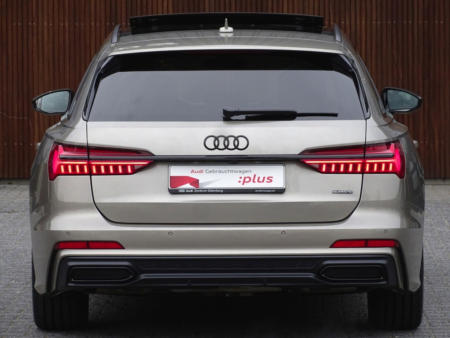 Audi A6 Avant 55 TFSIe 367 PK Quattro / Audi Exclusive / B&O / 2022 / Matrix