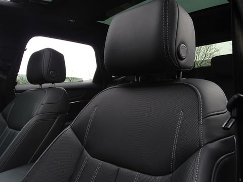 Audi A6 Avant 55 TFSIe 367 PK Quattro / Audi Exclusive / B&O / 2022 / Matrix