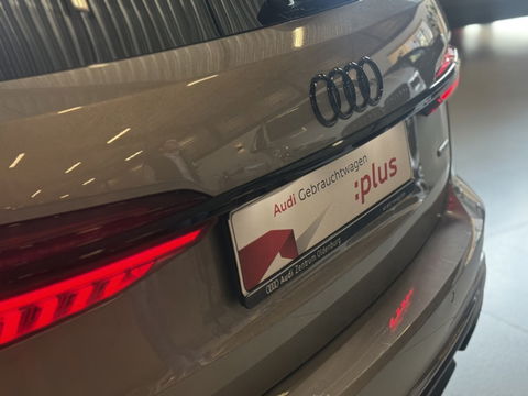 Audi A6 Avant 55 TFSIe 367 PK Quattro / Audi Exclusive / B&O / 2022 / Matrix