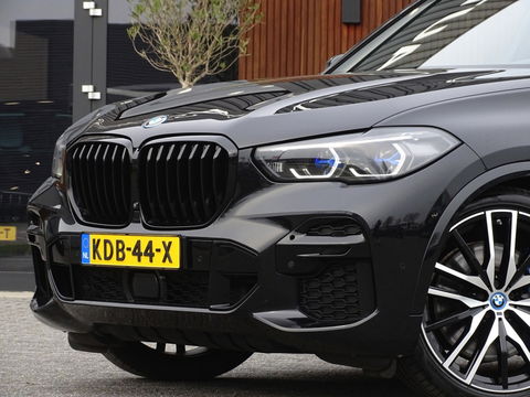 BMW X5 45e 394PK M-Sport / M- Individual / Skylounge / Laser / 360°