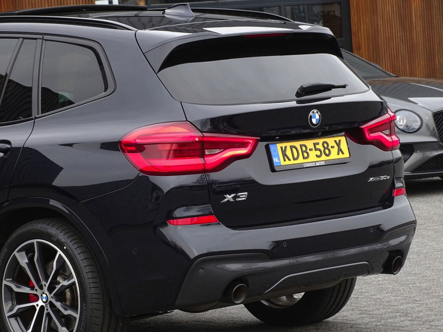 BMW X3 30e 292PK X-drive M-sport / Carbon / 360° / Pano / Harman Kardon