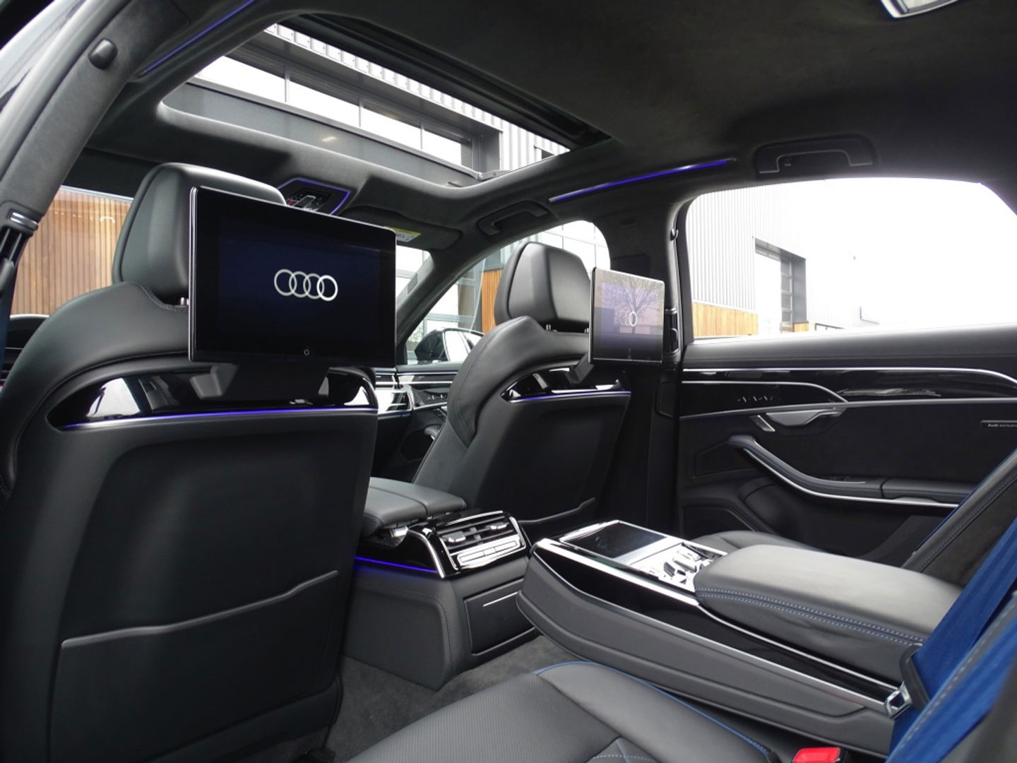 Audi A8 60 TFSie 449PK Quattro / Audi Exclusive / Matrix / B&O / 360°