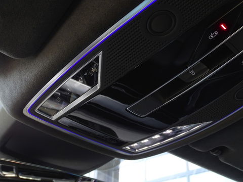 Audi A8 60 TFSie 449PK Quattro / Audi Exclusive / Matrix / B&O / 360°