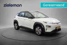 Hyundai Kona - Electric Comfort 64 kWh Fase 3 - Carplay, Camera, Cruise, Navi, SOH 100% GERESERVEERD!!!