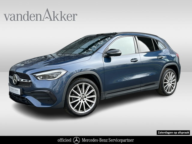 Mercedes-Benz GLA - 250e AMG // Trekhaak // Distronic // Headup Display // Memory // 360 Camera // Panoramadak // Leder // 20" LM // Sfeerverlichting // Carplay
