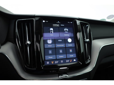 Volvo XC60 2.0 T6 Plug-in hybrid AWD Inscription Exclusive | Google | Luchtvering | Trekhaak | Head-up | H&K Audio | Pano-dak |